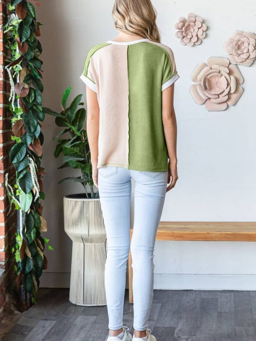 7th Ray - Color Block Top - Picture 4 of 5
